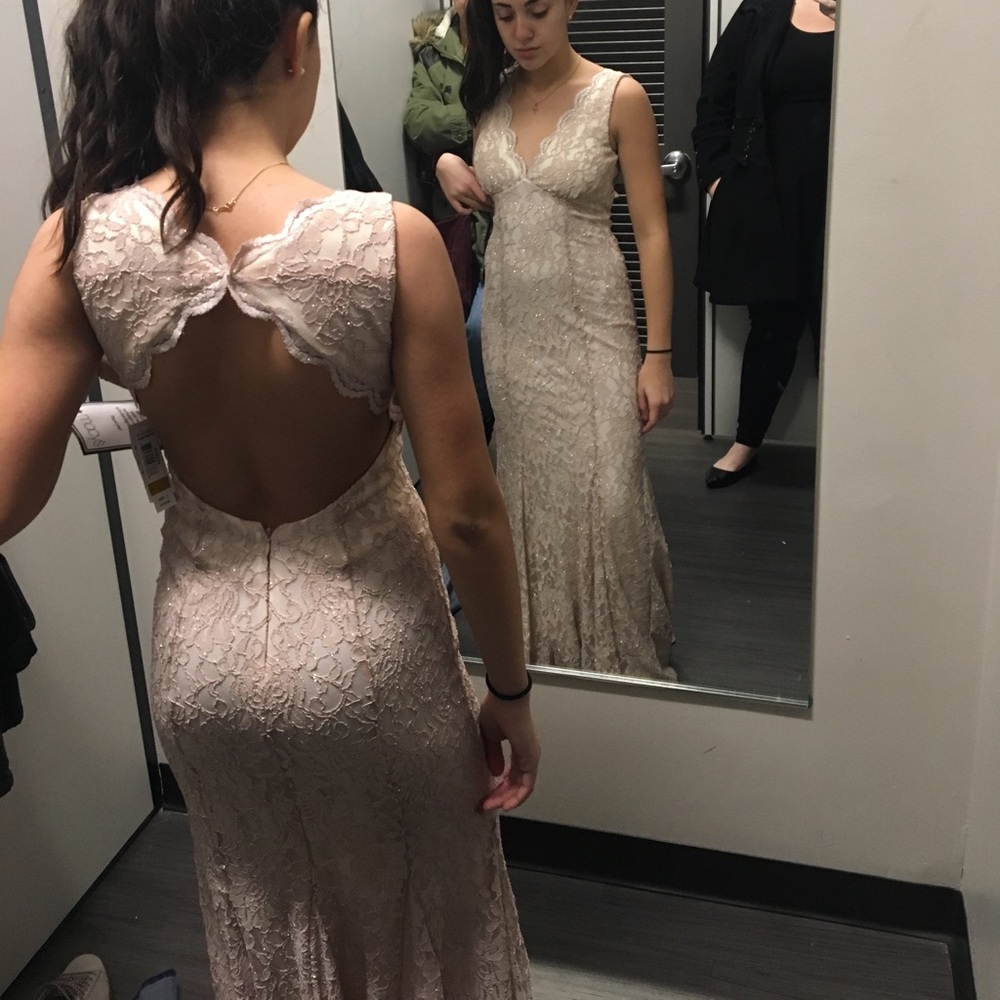 Prom dress !!